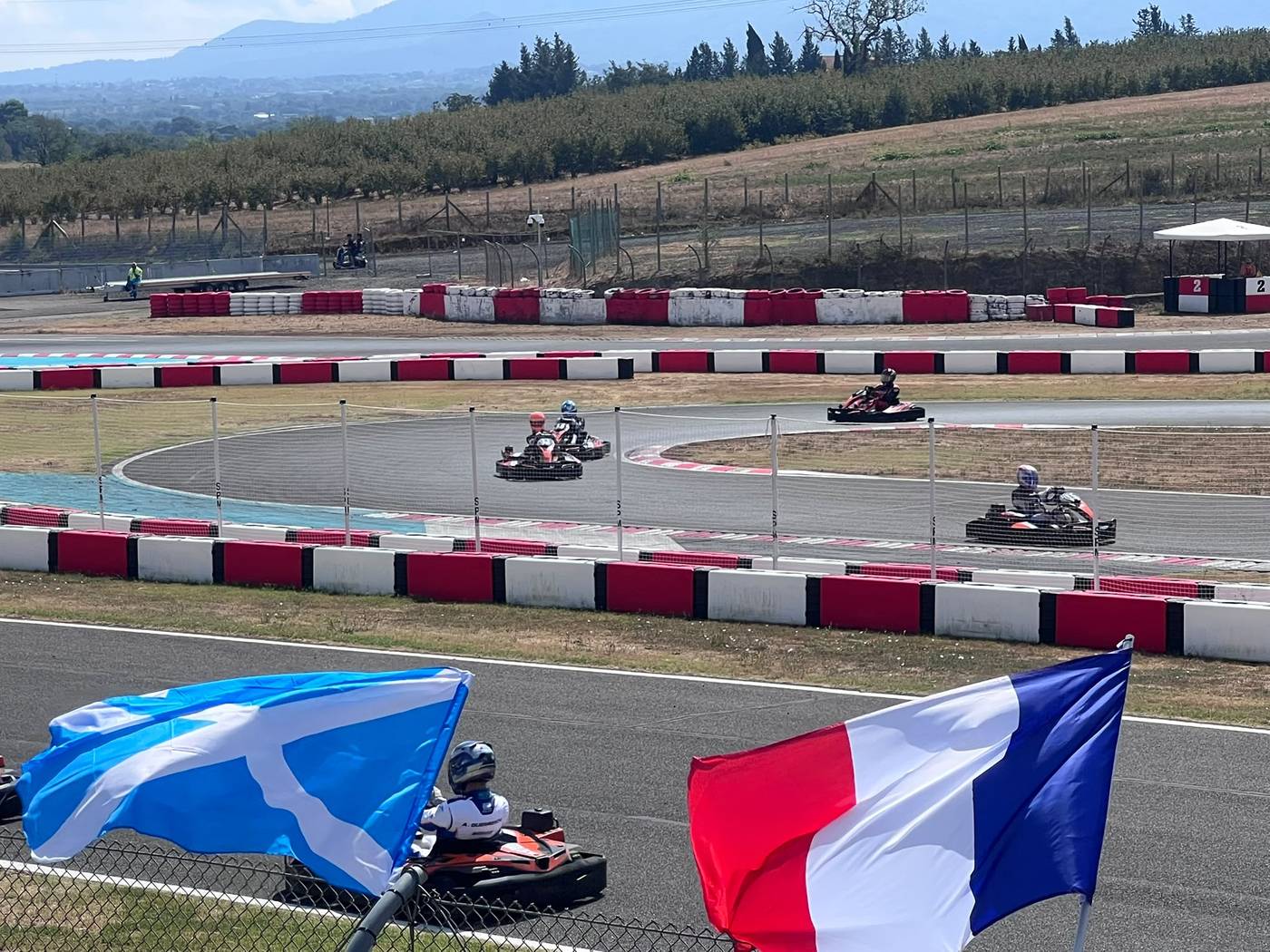 Internationales Starterfeld auf dem Leopard Circuit Viterbo
